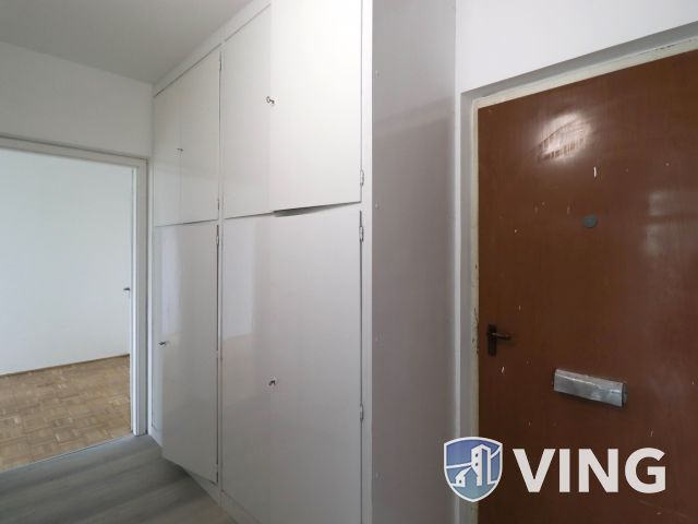Erkélyes 2 szobás lakás eladó Győr Nádorváros
